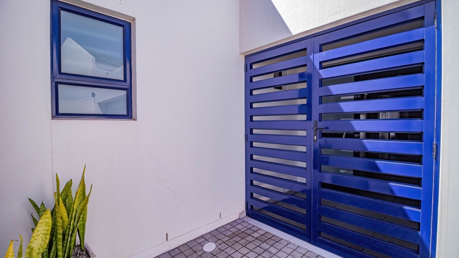 4 Bedroom Property for Sale in Blue Lagoon Western Cape
